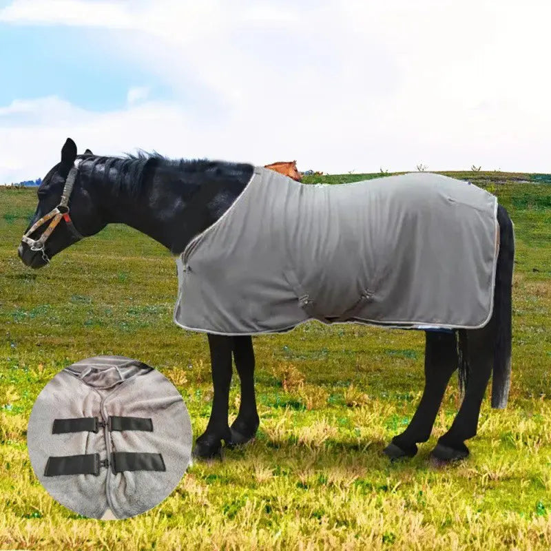 Breathable Warm Horse Blanket with insect-repellent fleece fabric and adjustable straps, ideal for pasture use in mild climates.